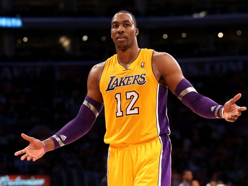 Dwight Howardin käsitys Los Angeles Lakers -paidasta kolmannen kerran